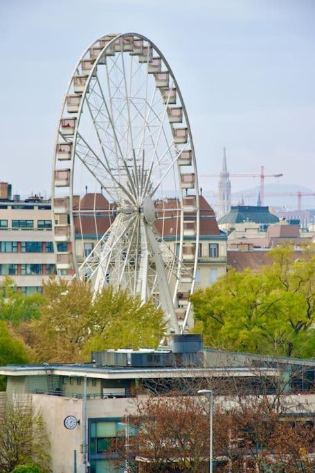 Premium Apartment By Hi - Central 2 Bedroom - Best View Budapest Extérieur photo