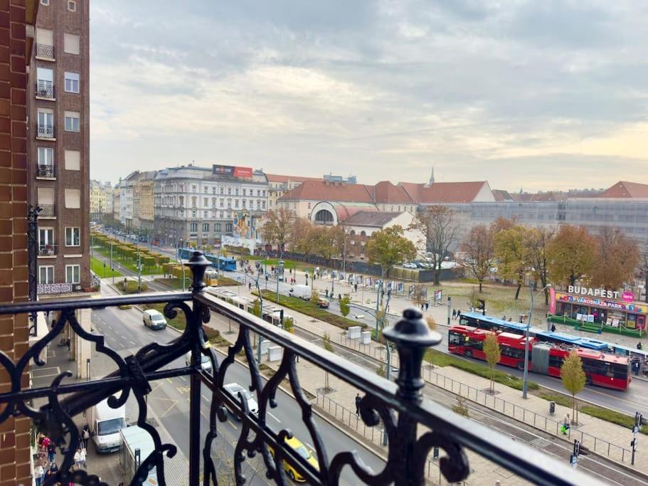 Premium Apartment By Hi - Central 2 Bedroom - Best View Budapest Extérieur photo