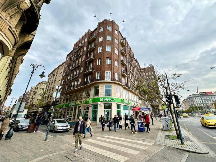 Premium Apartment By Hi - Central 2 Bedroom - Best View Budapest Extérieur photo