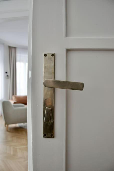Premium Apartment By Hi - Central 2 Bedroom - Best View Budapest Extérieur photo